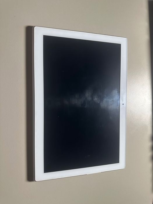 Tablet Lenovo Tab 4 10 (TB-X304L) | 10 cali | LTE | Głośniki Dolby Atmos