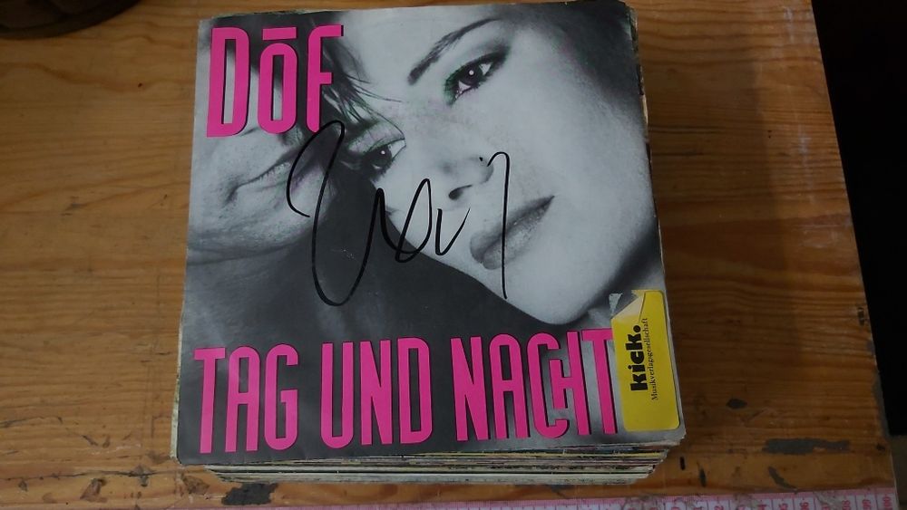 Zestaw 30 singli winylowych 7".