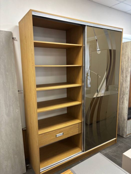 Шафа купе з доводчиками