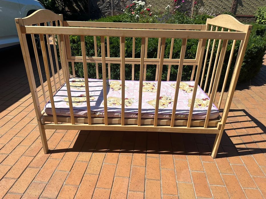 Ліжко дитяче з матрацом