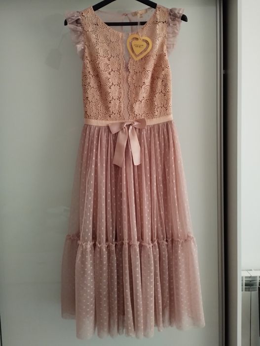 Sukienka w kropki tiulowa / Sukienka MIDI z koronki