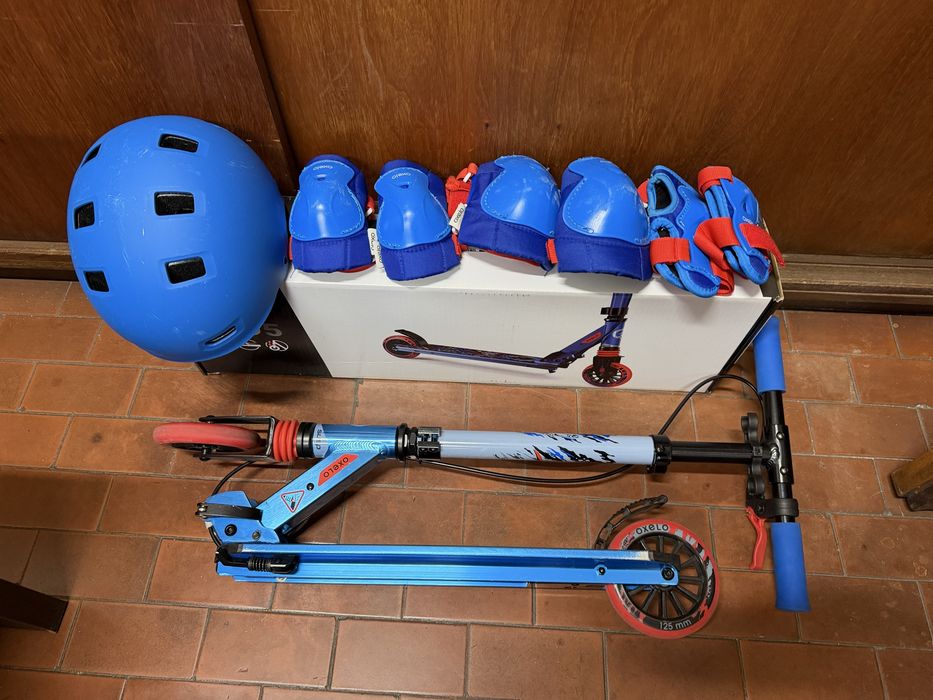 Kit trotinete Oxelo Mid5, com todo o equip segurança 5-9 anos - muito bom estado