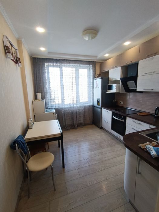 Продам 2 кімн. ЖК Лісовий квартал , вул. Київська, 245