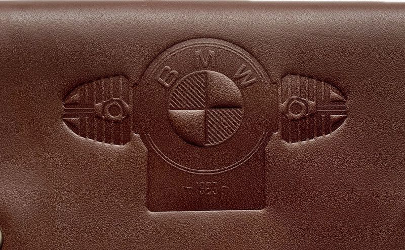 Portfel BMW na łańcuszku