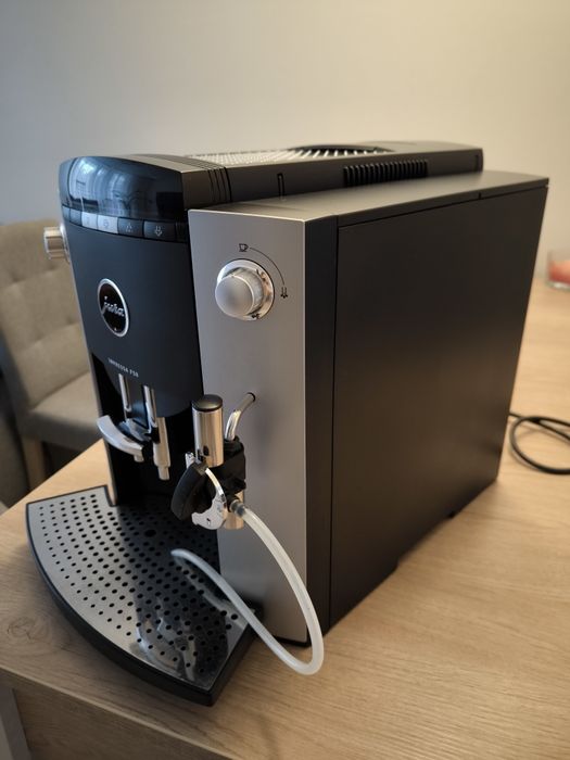 Ekspres ciśnieniowy Jura Impressa F50