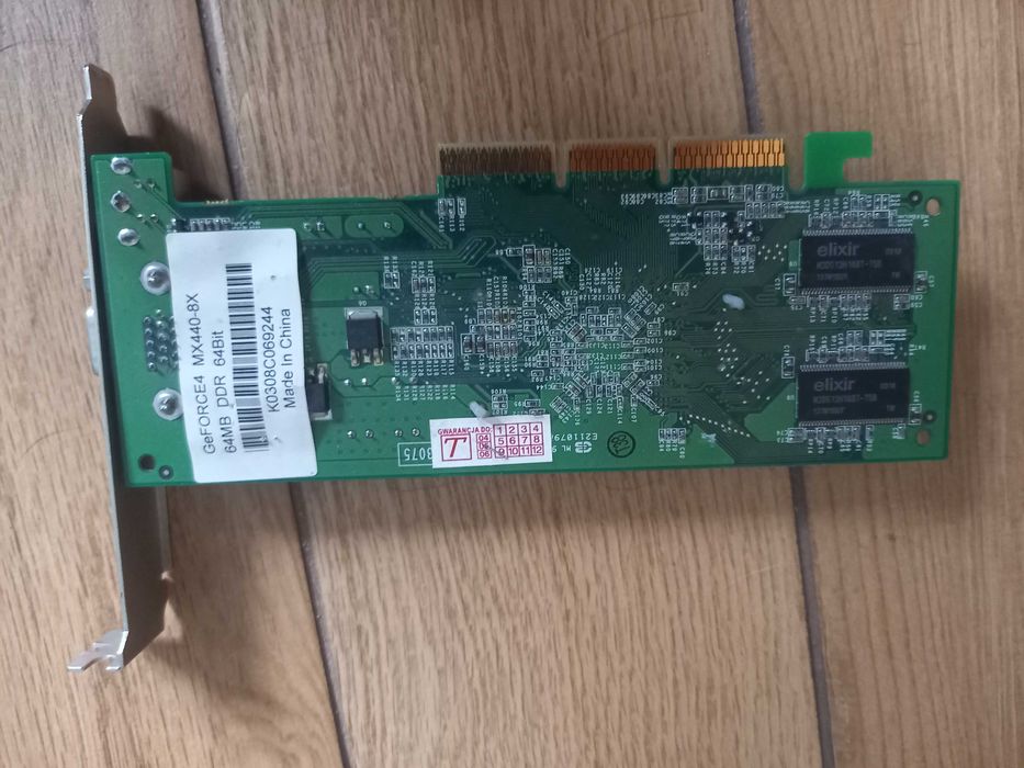 Karta graficzna AGP: Sparkle SP7300 NVIDIA GeForce 4 MX440 AGP