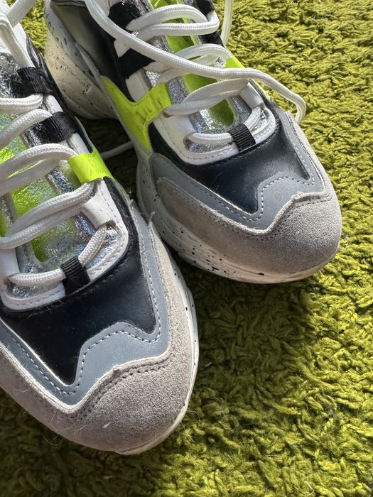 Кроссовки 41р на девочку