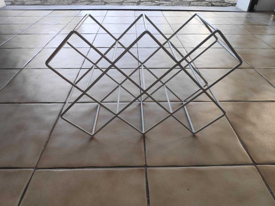 Garrafeira metálica (10 garrafas)