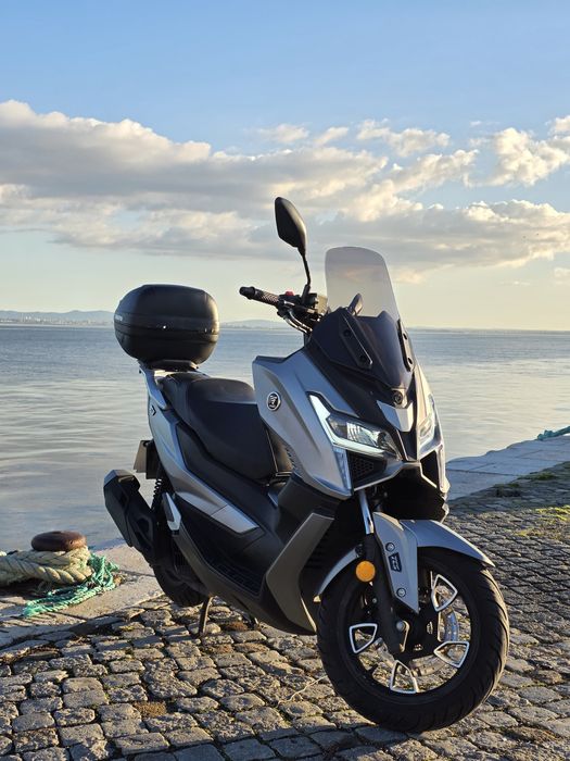 VOGE SR1 125 como nova