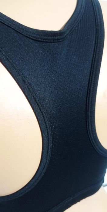 Biustonosz sportowy czarny na ramiączka bez gąbki crop top H&M Sport S