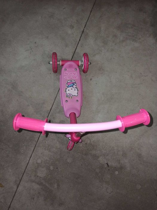 Trotinete hello Kitty