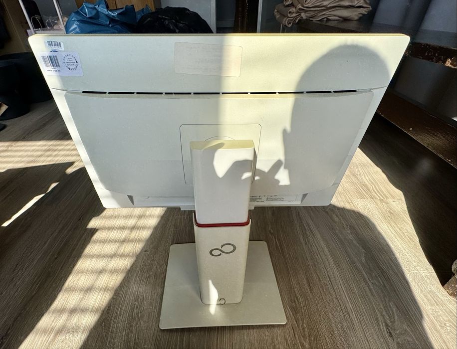Monitor Fujitsu B22W-7LED 22" 1680x1050 WARTO