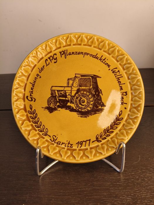 Stary talerz pamiątkowy z traktorem ²¹⁵