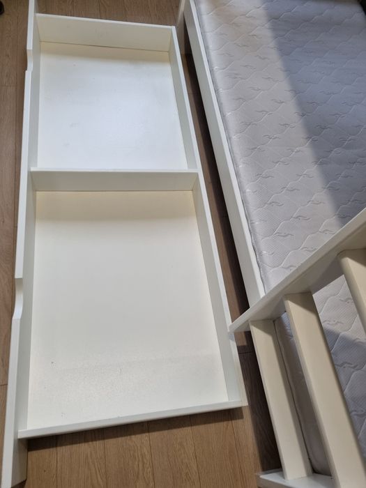 Sprzedam łóżko piętrowe