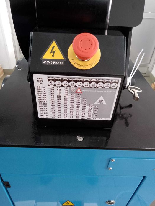 Zakuwarka do węży H50 SAMWAY 2" 4SH