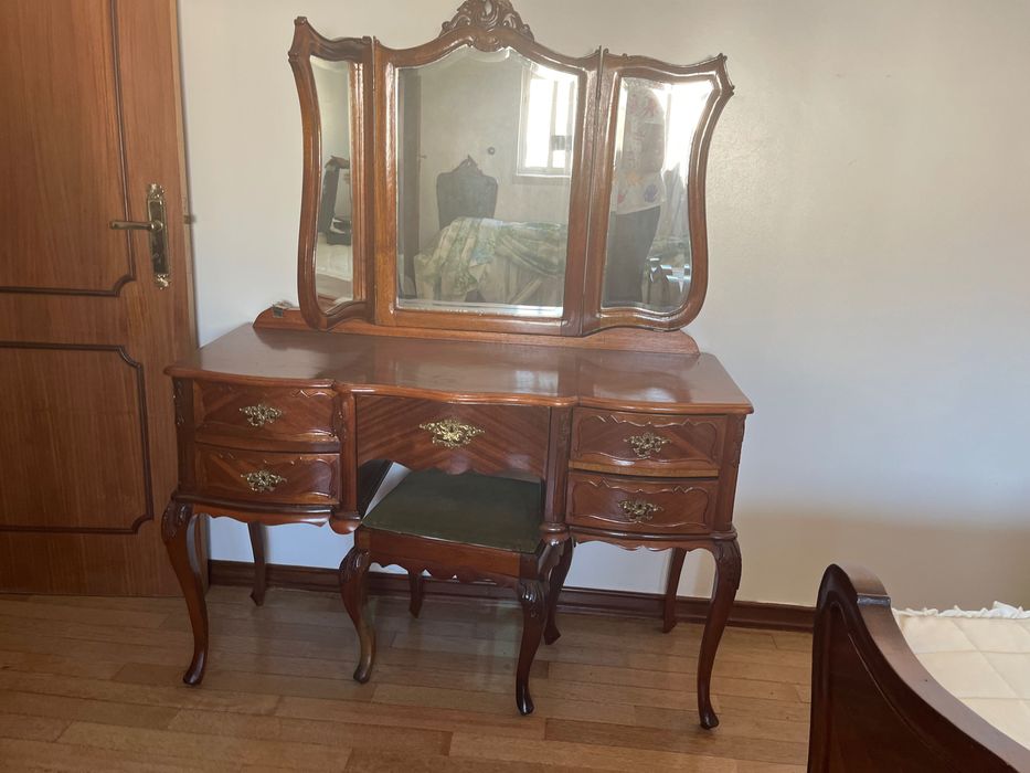 Mobília de quarto com tocador