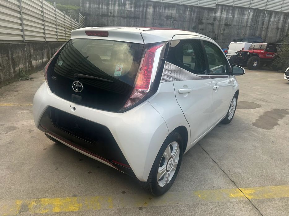 TOYOTA AYGO 1.0 ( B4 ) WAVW ( CABRIO ) DE 2018 EM CENTRO DE ABATE