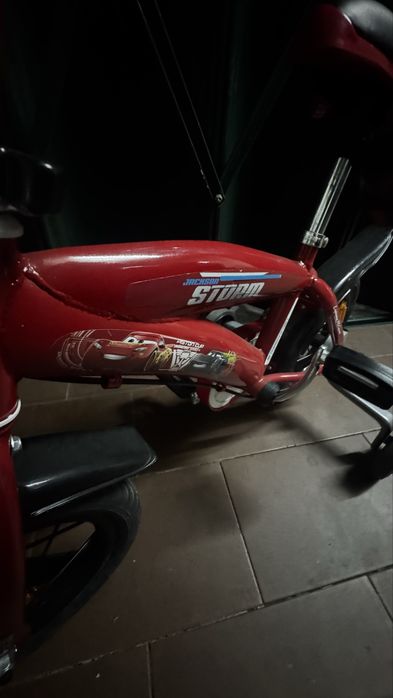 Bicicletas mcqueen e trotinetes
