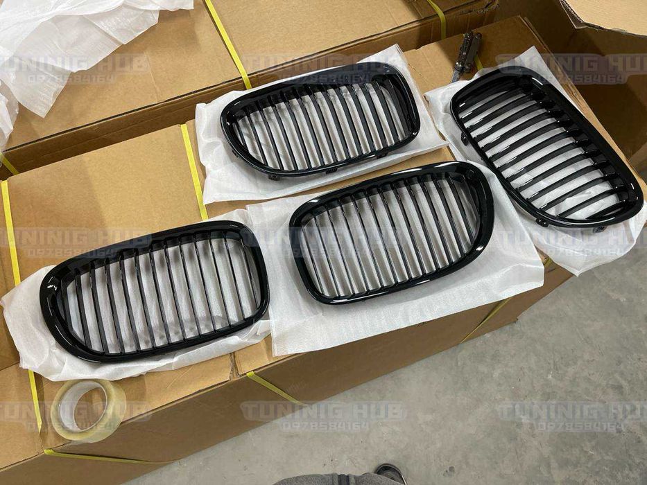 Решетка ноздри BMW бмв  f20 f22 f25 e60 e70 e90 M стиль глянец мат