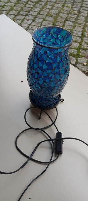 Candeeiro em vidro azul
