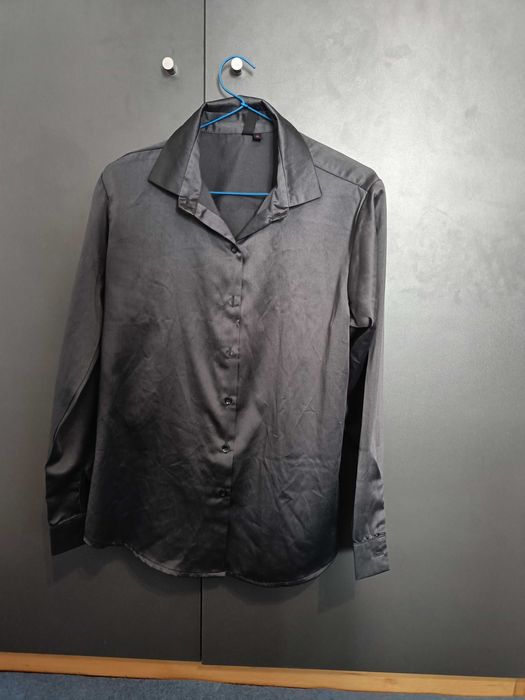 Camisa Prata Feminina – Brilho e Estilo para a Festa!