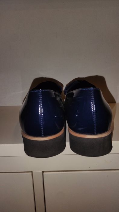 Lakierowane espadrle