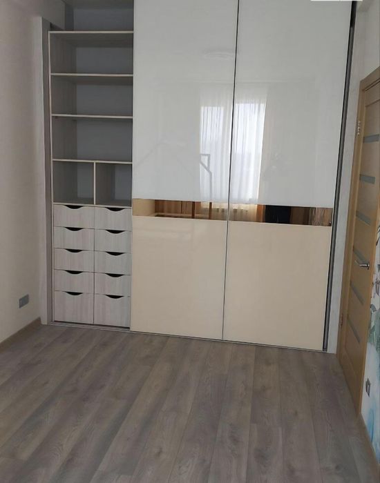 Продам 3-кім. квартиру вул. Станислава Партали (Балакірева), 17