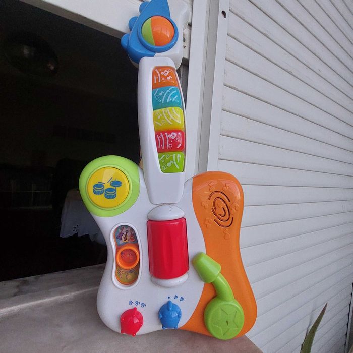 Guitarra Criança vários sons
