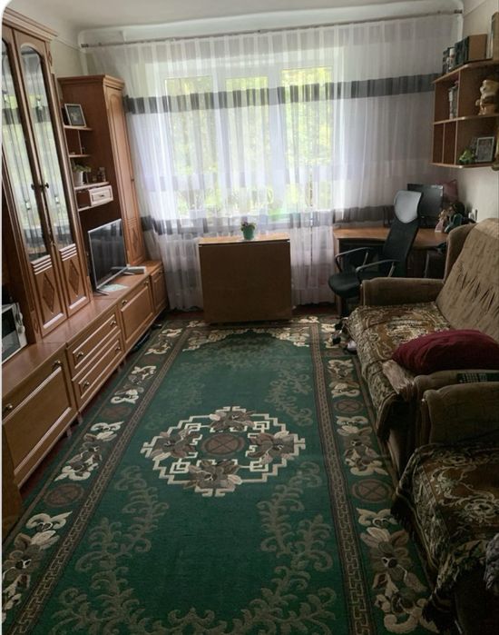 Продам 1 кімнату Польова