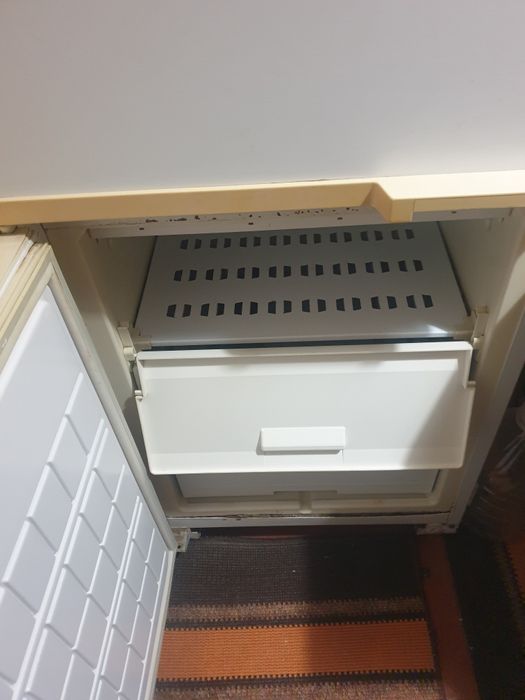 Недорогий працюючий б/в двокамерний холодильник Мінськ 128