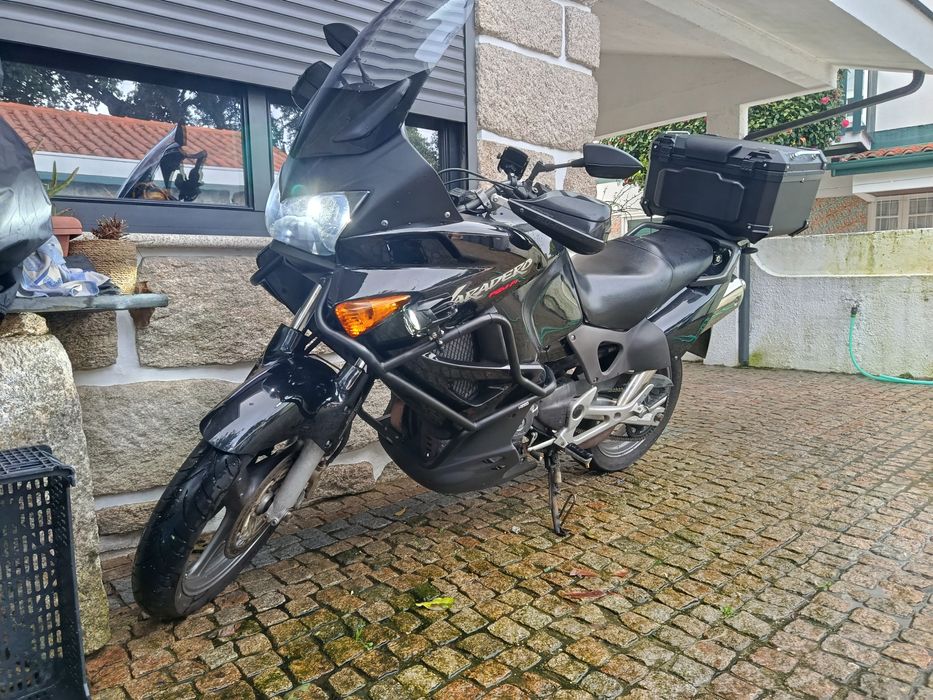 Vendo Varadero 1000  impecável