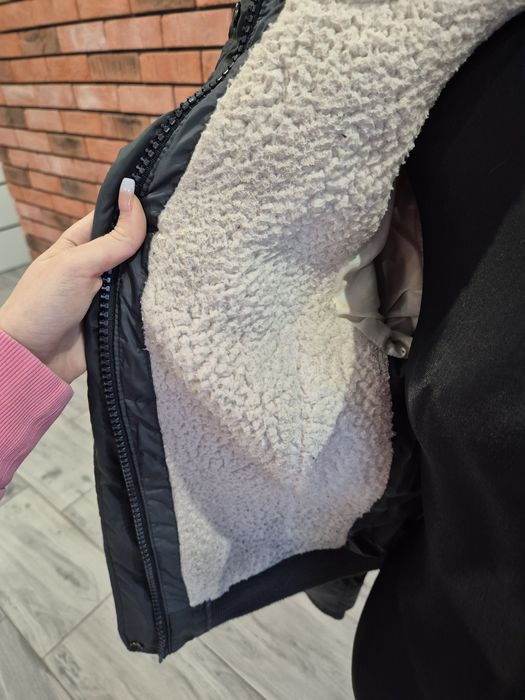 Ocieplana kurtka zimowa z kapturem