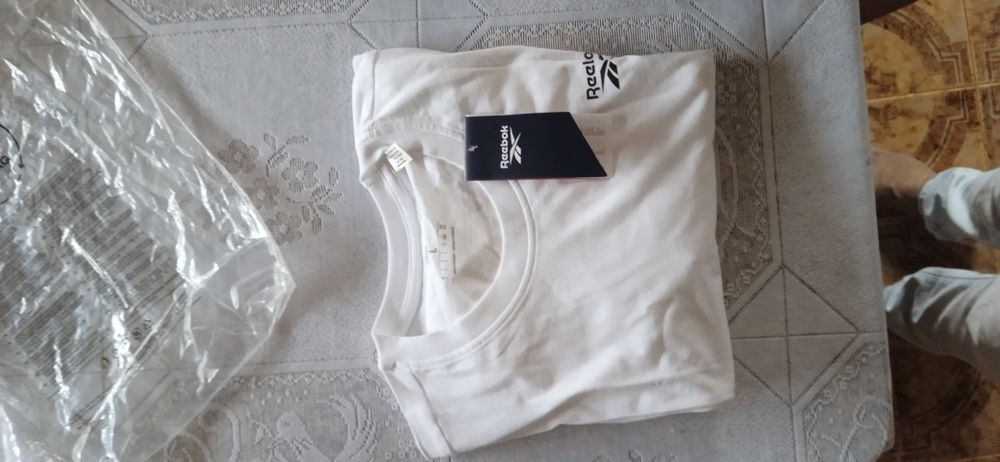 Conjunto de camisola e chapéu