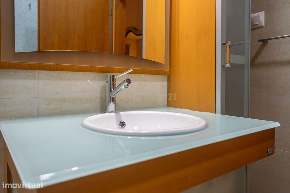 Um Apartamento com Alma de Moradia ; T3+1 + Terraço de 143 m²