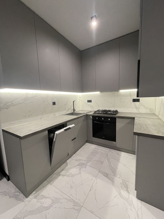 Оренда власник ЖК Гранд Віледж Вікторія Гарденс King Cross Сокільники