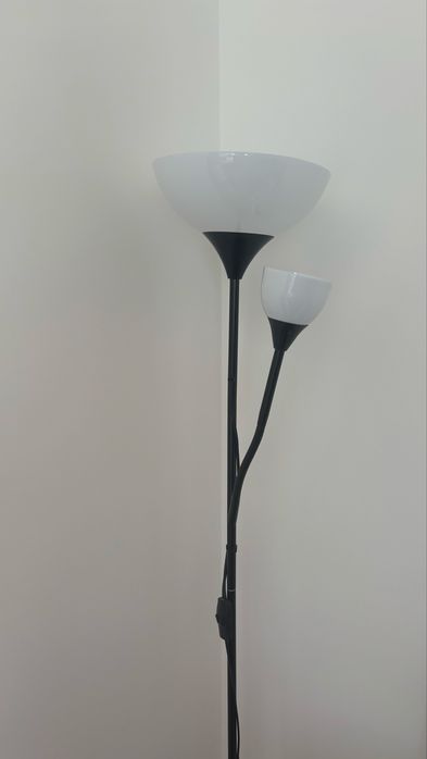 Candeeiro de pé Ikea