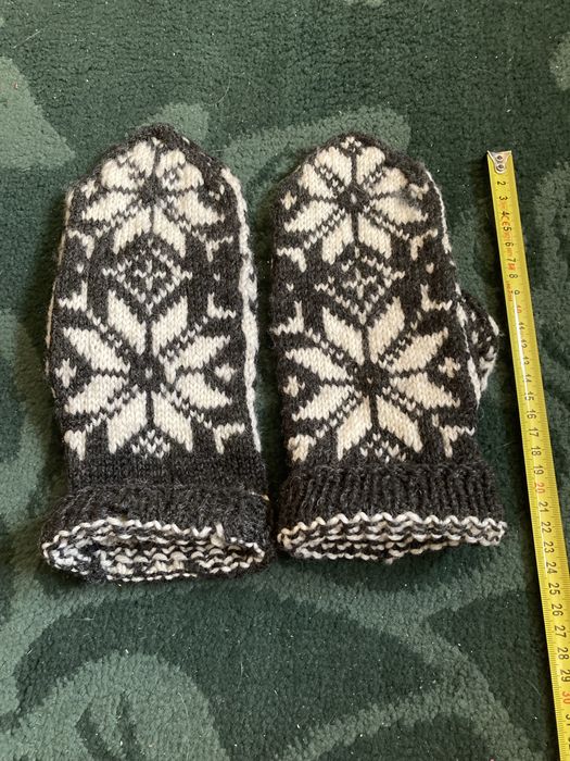 Grube wełniane rękawiczki