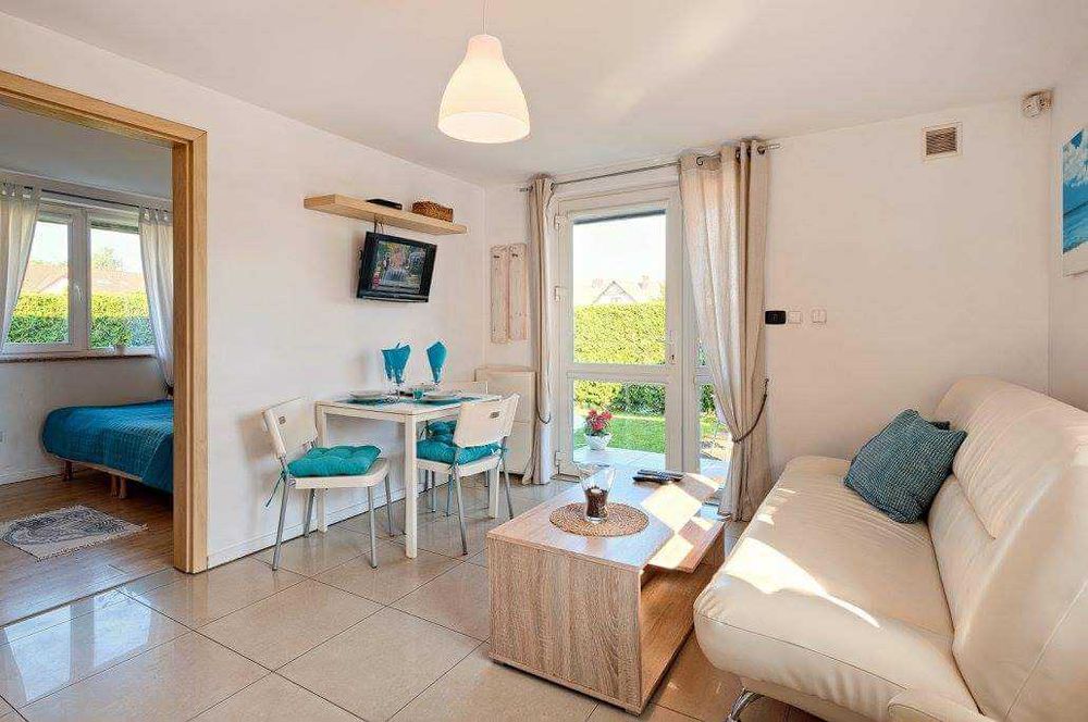 WAKACJE w ROWACH DOMKI , Cena od 220zł za dobę, nad  morzem ,Wakacj