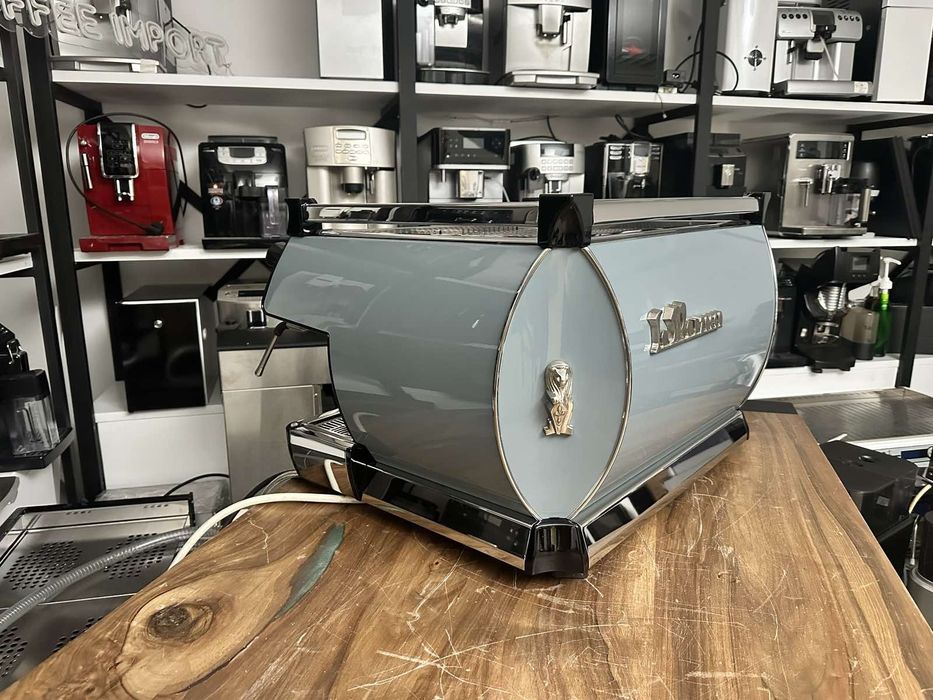 Кавомашина La Marzocco GB5 AV 2 gr gray