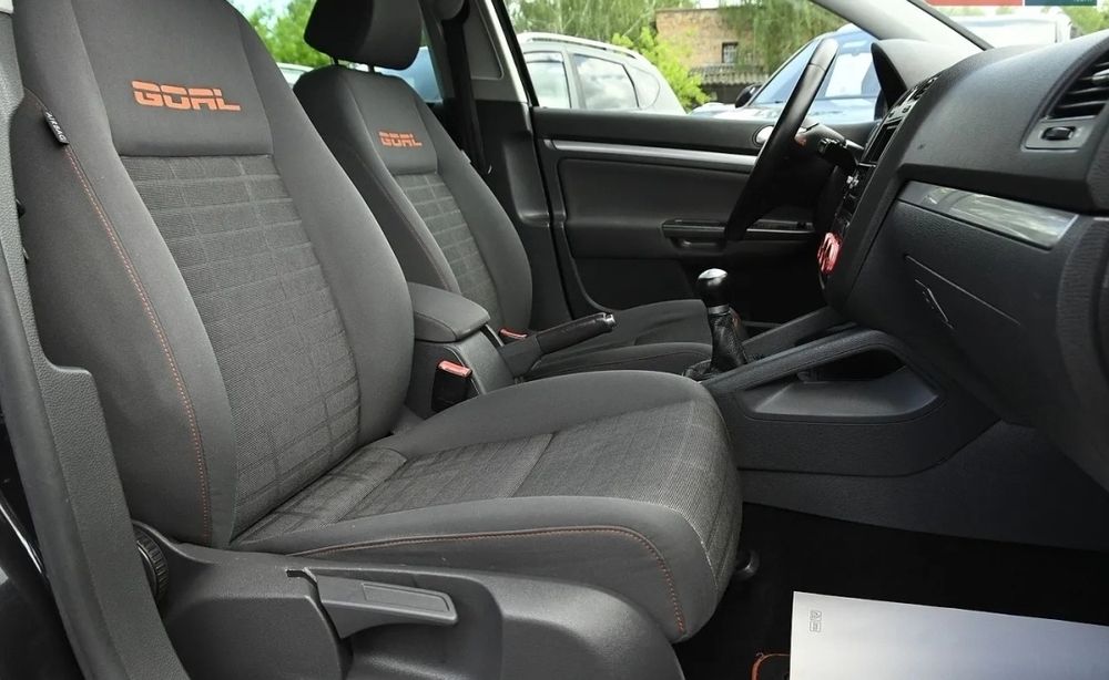 Volkswagen Golf 5 1.6 mpi