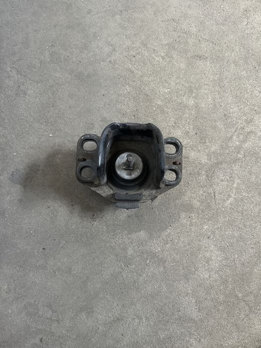 Подушка двигателя solenza clio sandero кенго logan