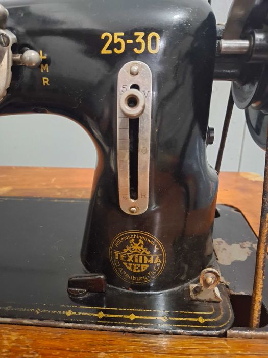 Швейная машинка Textima 25-30