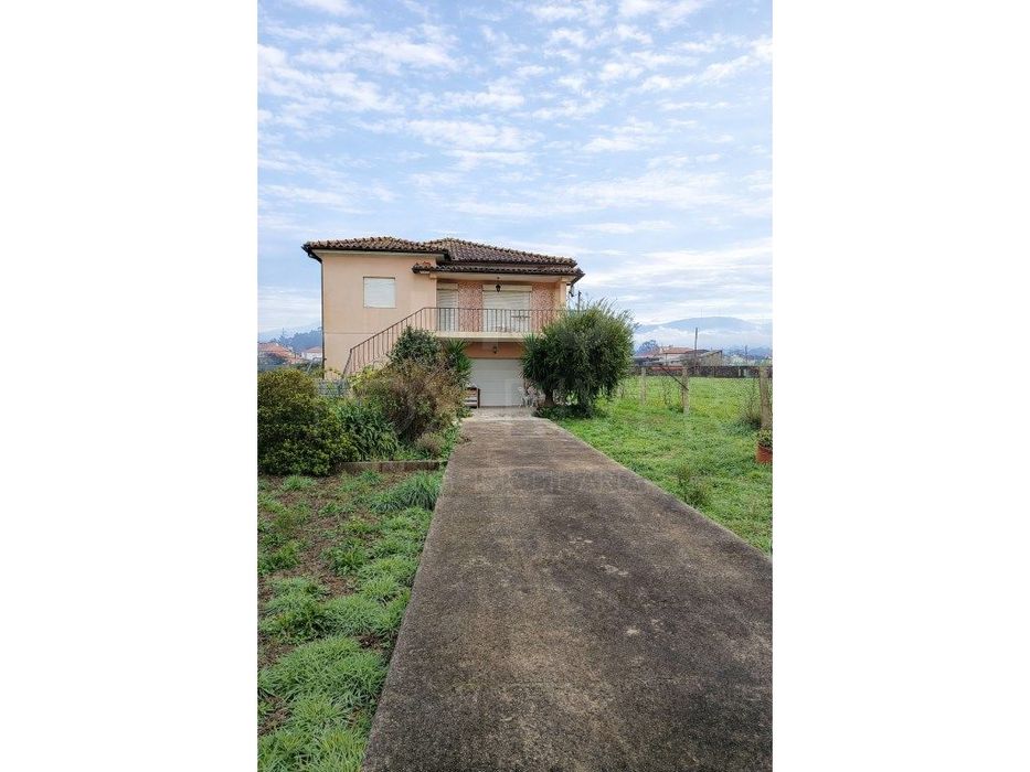 Moradia T5 - Cristelo Covo, Valença