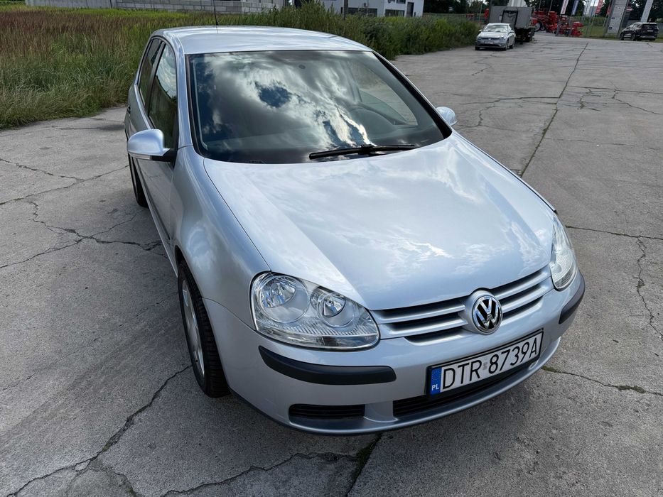VW Golf V | 1,4 MPI | 5 drzwi | klima | zarejestrowany |