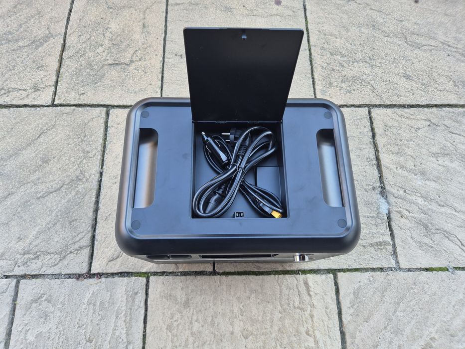 NOWA Stacja Zasilania Tallpower V2400