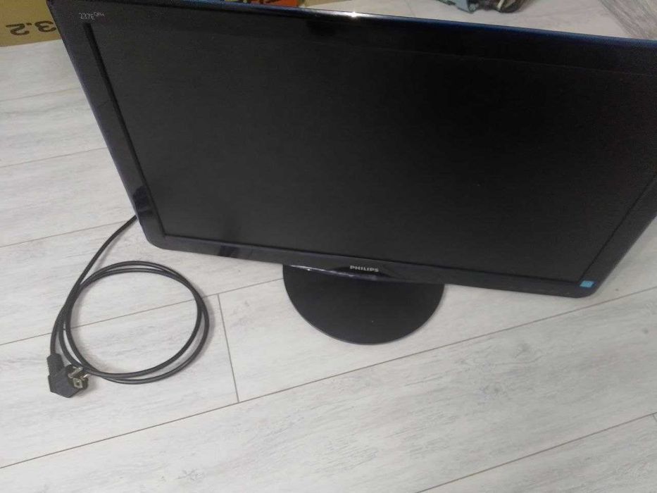 Монітор Philips  23.6" Full HD