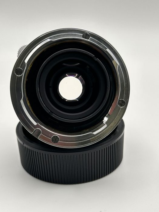 Zeiss C Biogon 35mm f2.8 ZM (sistema Leica M)