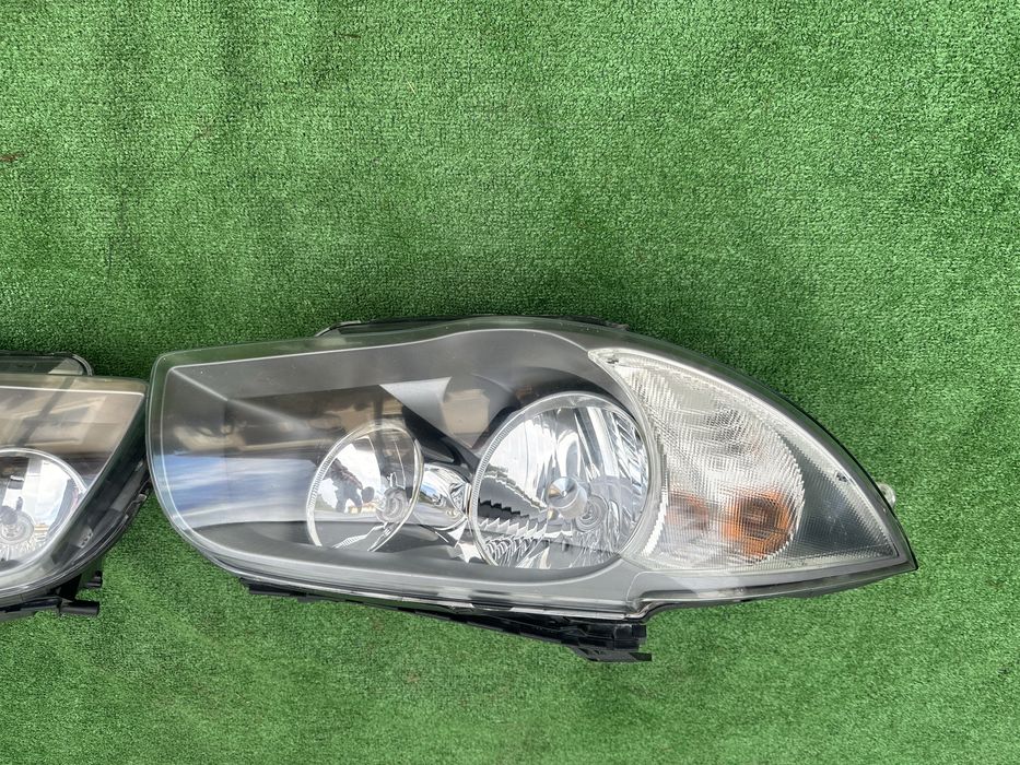 Lampu lampa przód przednia prawa i lewa BMW 1 E87 E88 LIFT