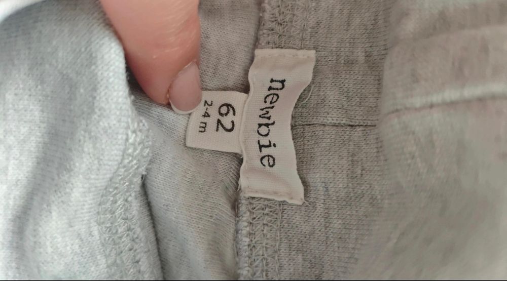Spodenki newbie chłopięce 62 dresiki dresy