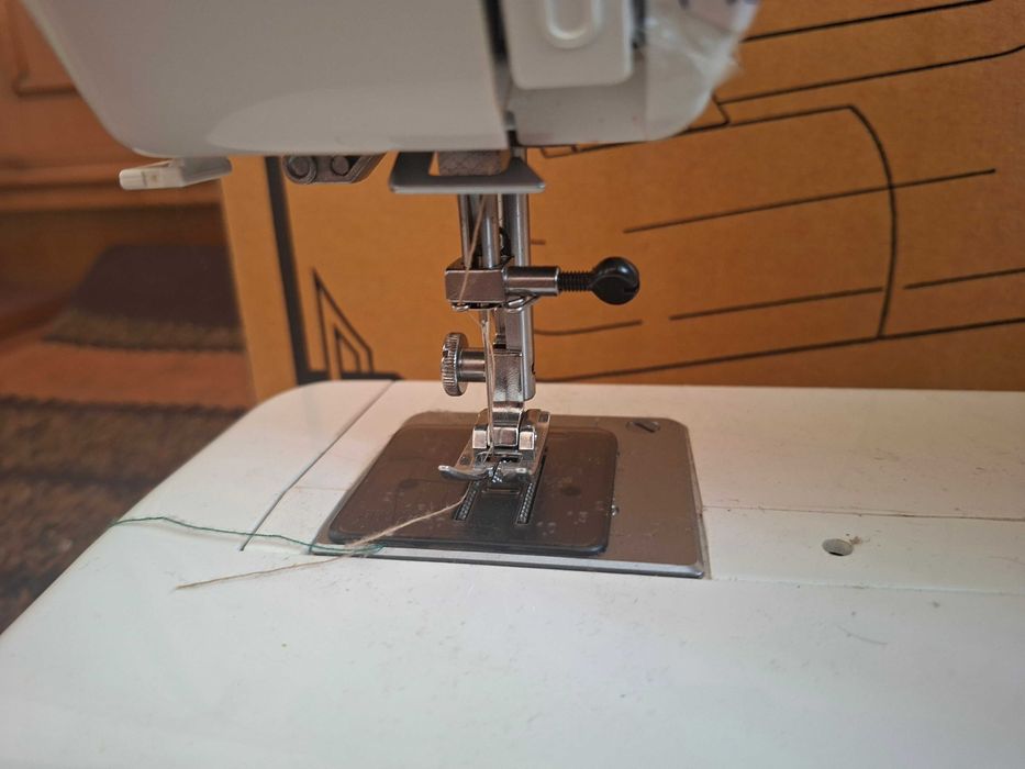 Швейна машинка Janome model 743-03